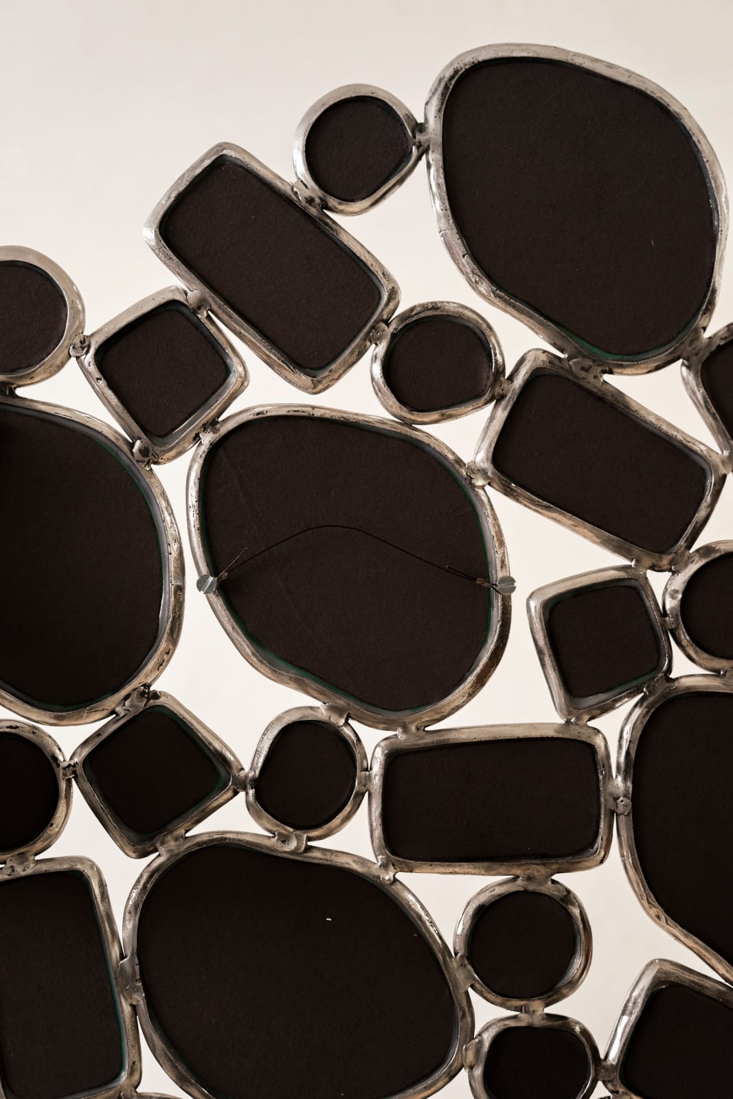 Lucas Recchia, Mirror, 2023