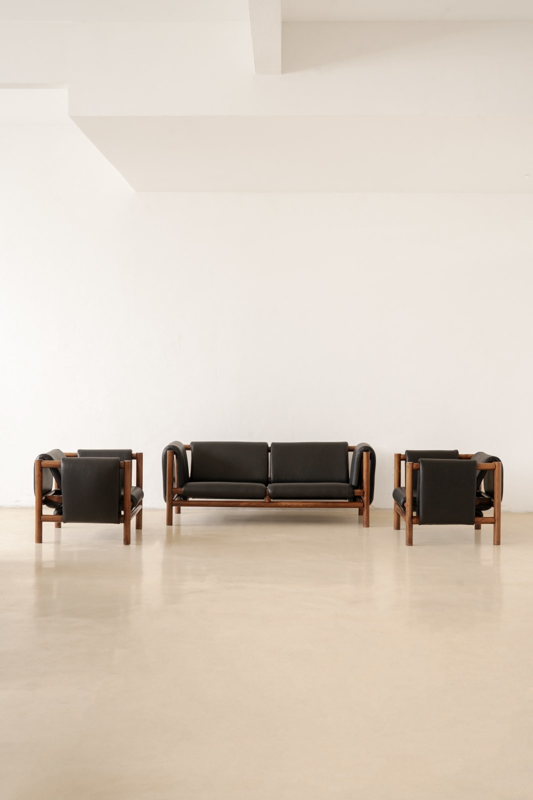 Joaquim Tenreiro, Manta Solta Armchair (2 units), 1955