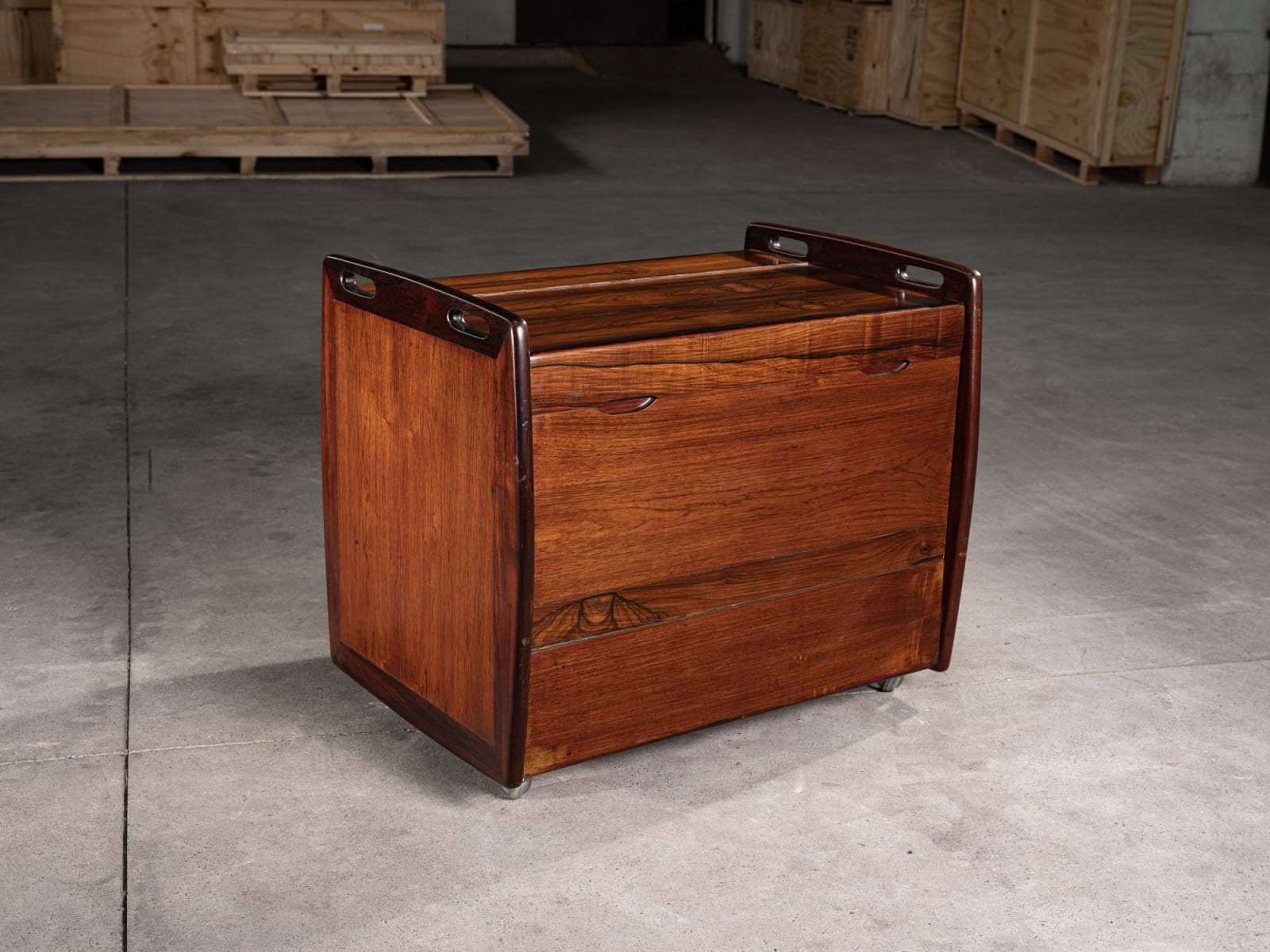 Sergio Rodrigues, Chariot Bar/ Bar Cart, c. 1960