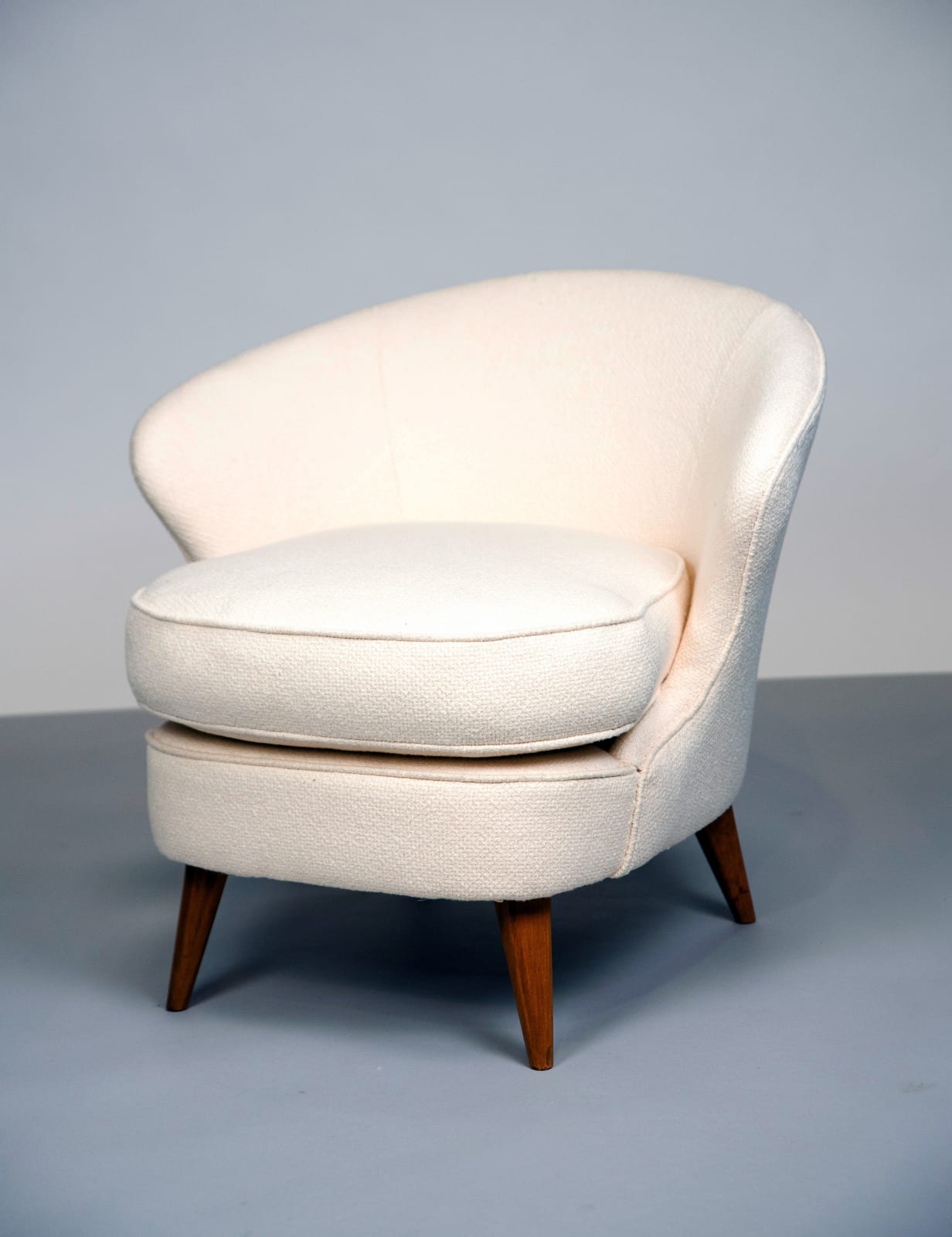 Joaquim Tenreiro, Paire de Fauteuils "Concha"/ Pair of "Concha" Armchairs, 1955