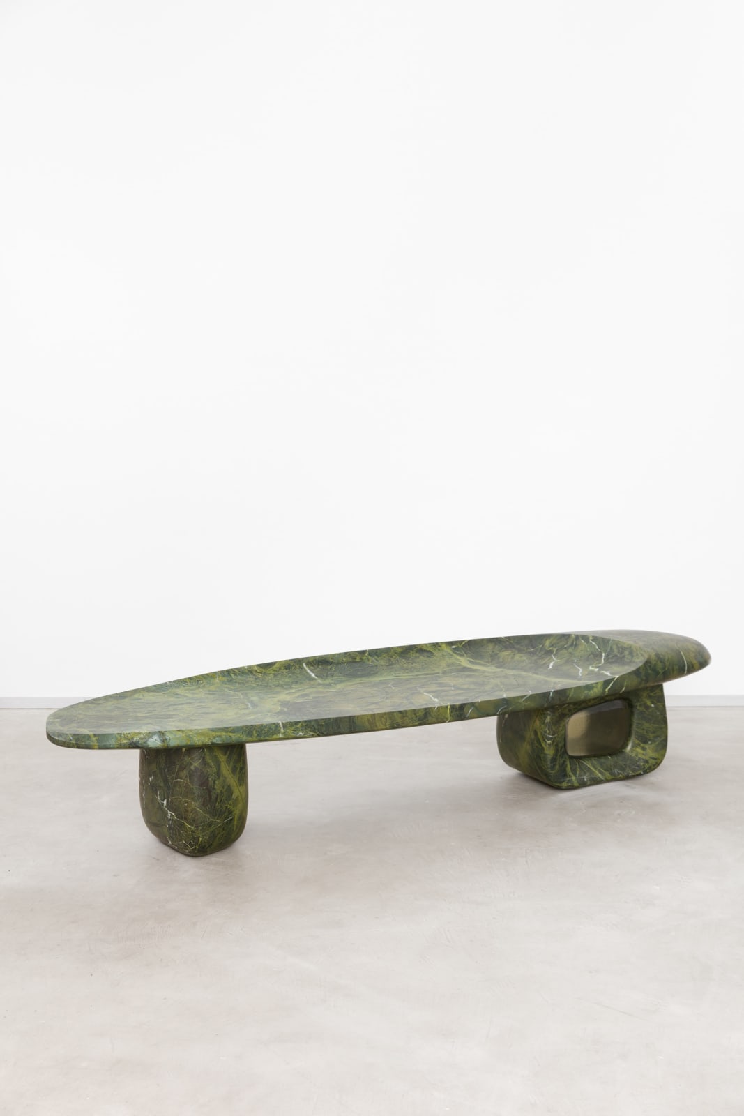 Lucas Recchia, Banc / Bench "Janelas", 2025