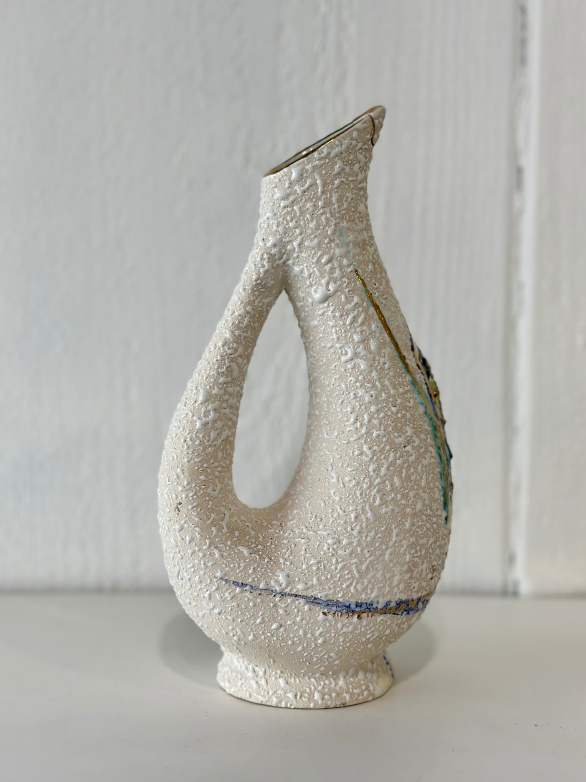 Céramique Tupy, Vase solitaire - céramique moderne brésilienne / Solitary vase - Brazilian modern ceramic, c. 1960