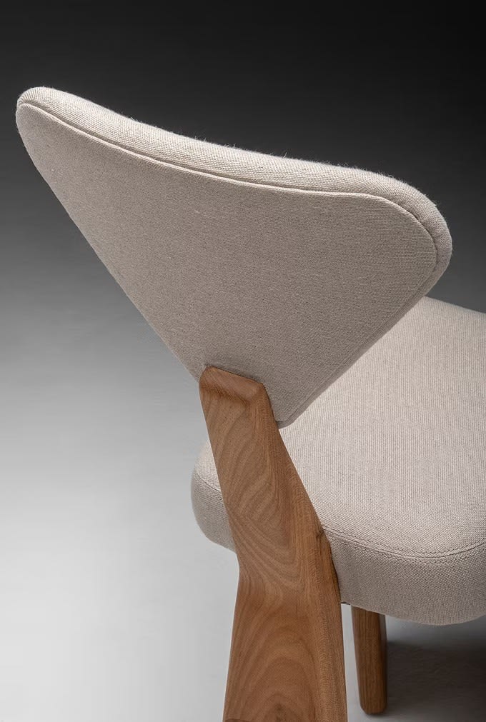 Juliana Vasconcellos, Chair "Giraffe", 2018