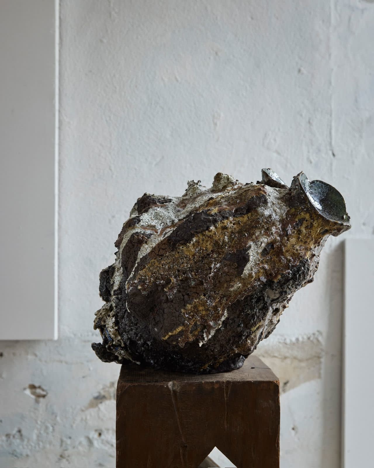 Nicole & Luiza Toldi, Céramique/ Ceramic "Erosao #7", 2024