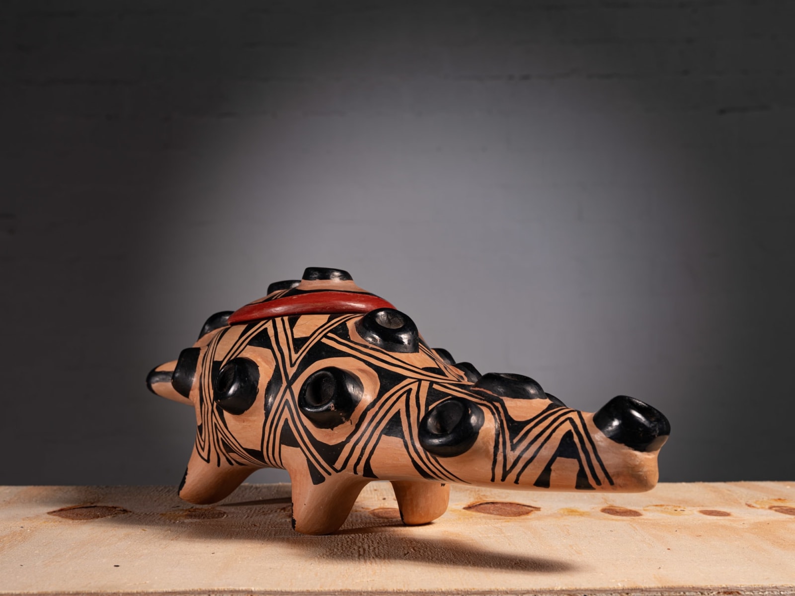 Taukana Regui Wauja, Céramique/ Ceramic Kamalu hai Snake Canoe II, 2024