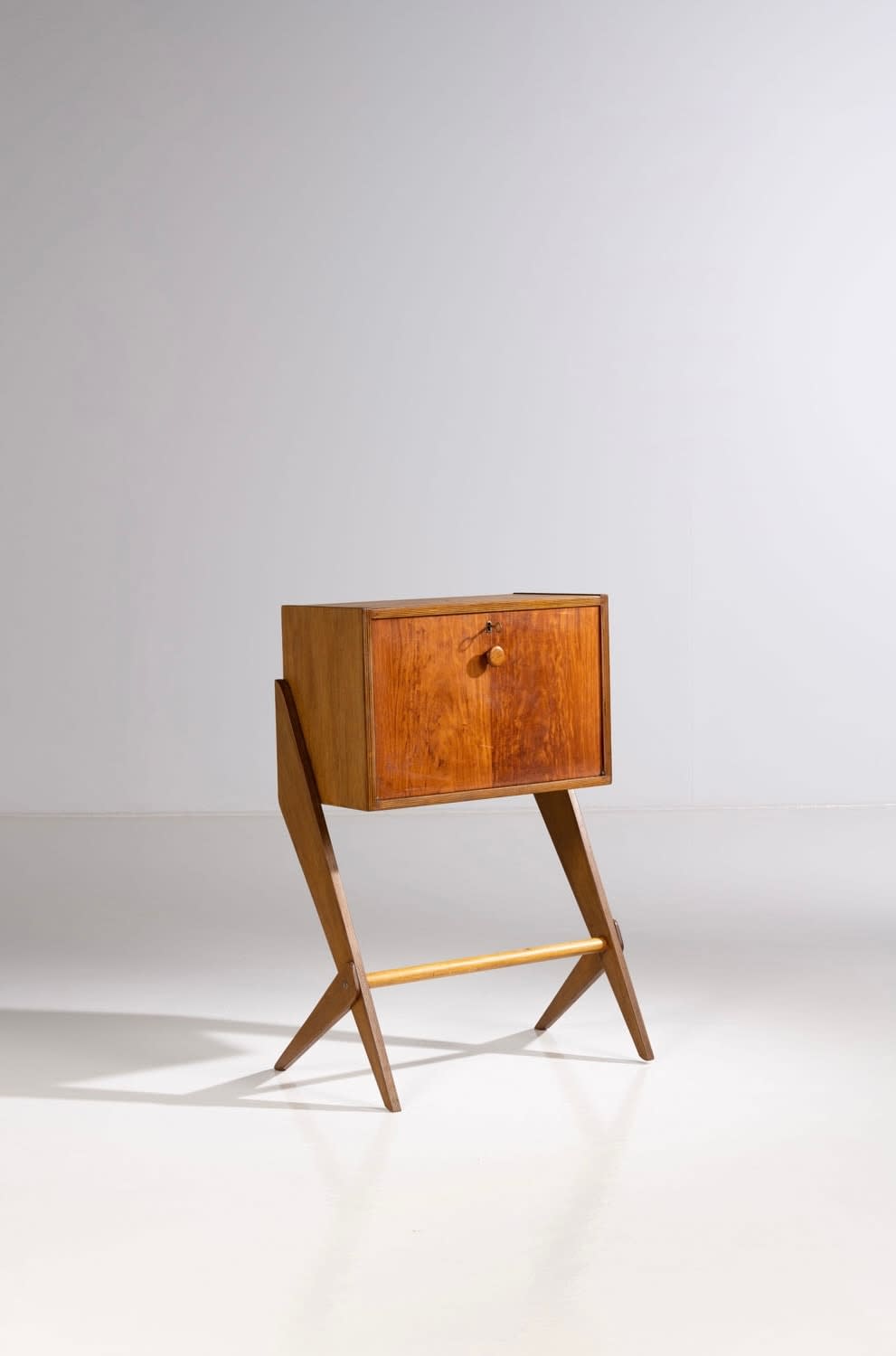 José Zanine Caldas, Meuble bar/ Bar Cabinet, c. 1950