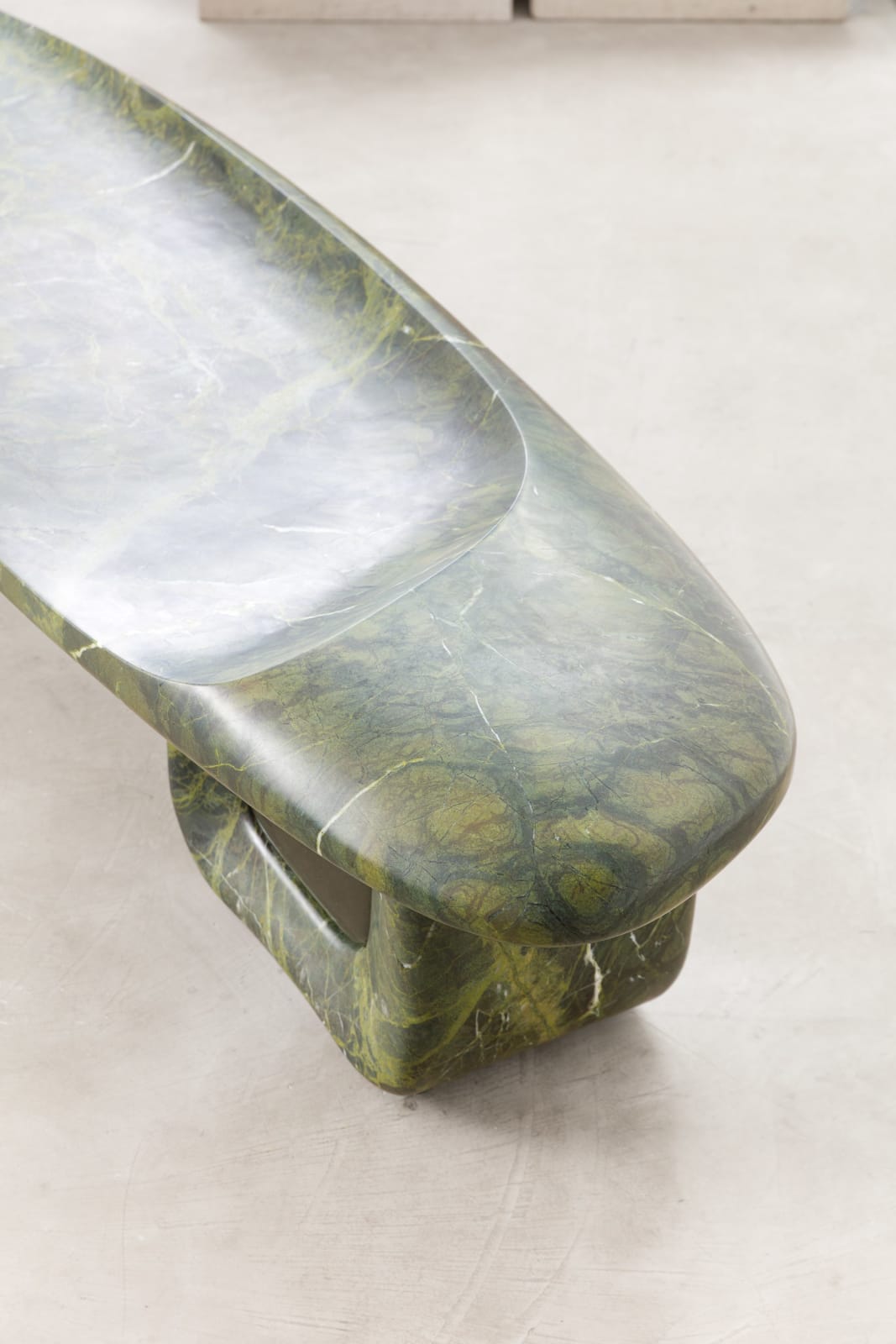 Lucas Recchia, Banc / Bench "Janelas", 2025