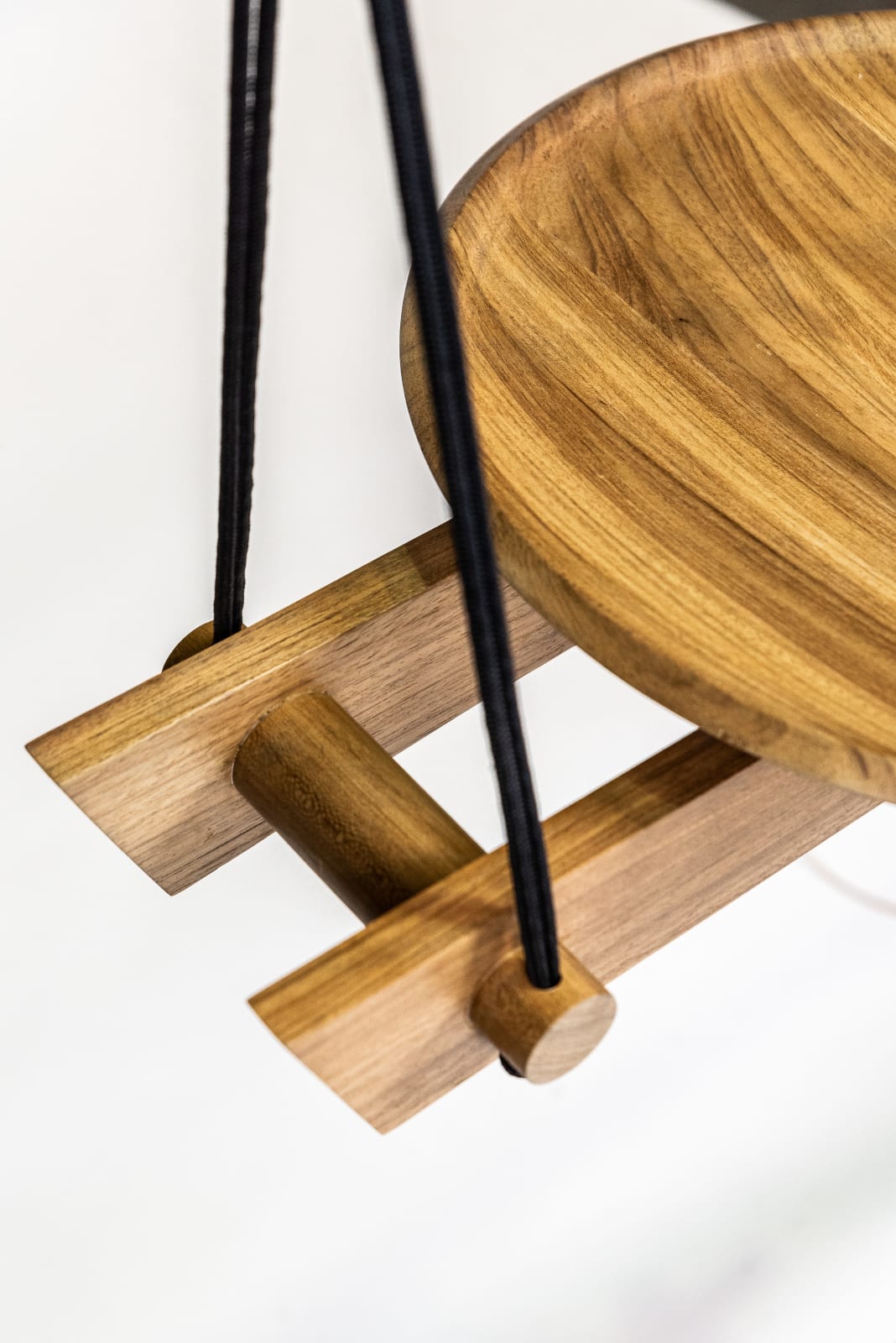André Ferri, Table d'appoint - Balançoire / Side table - Swing "Viga", 2018