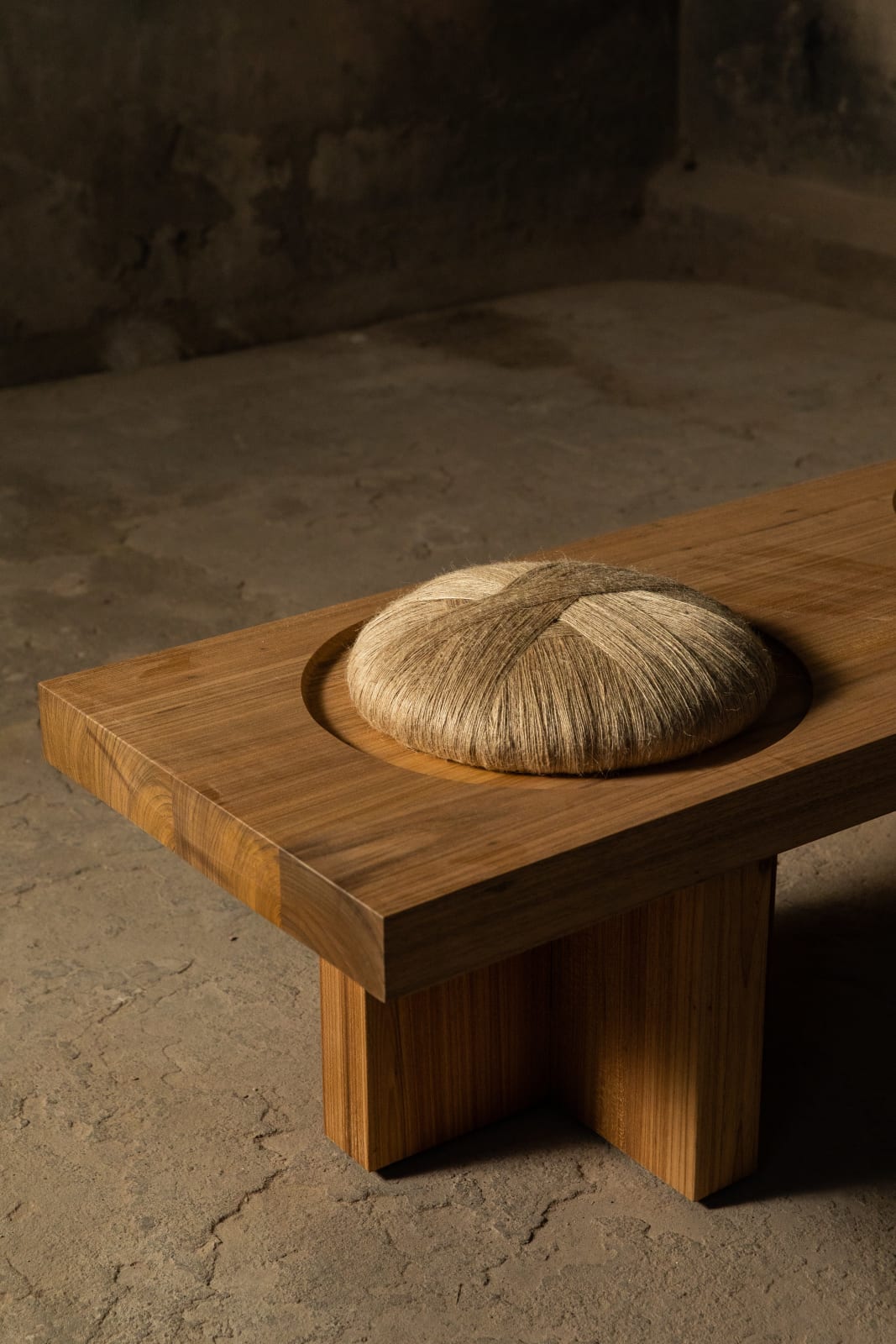 Juliana Vasconcellos, Banc "Juta Bench II" , 2023