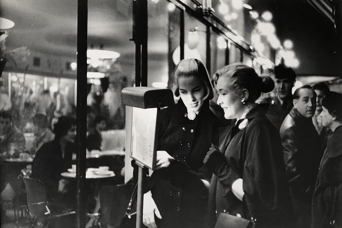Bert Hardy, Bluebell Girls (Night Time), 1954