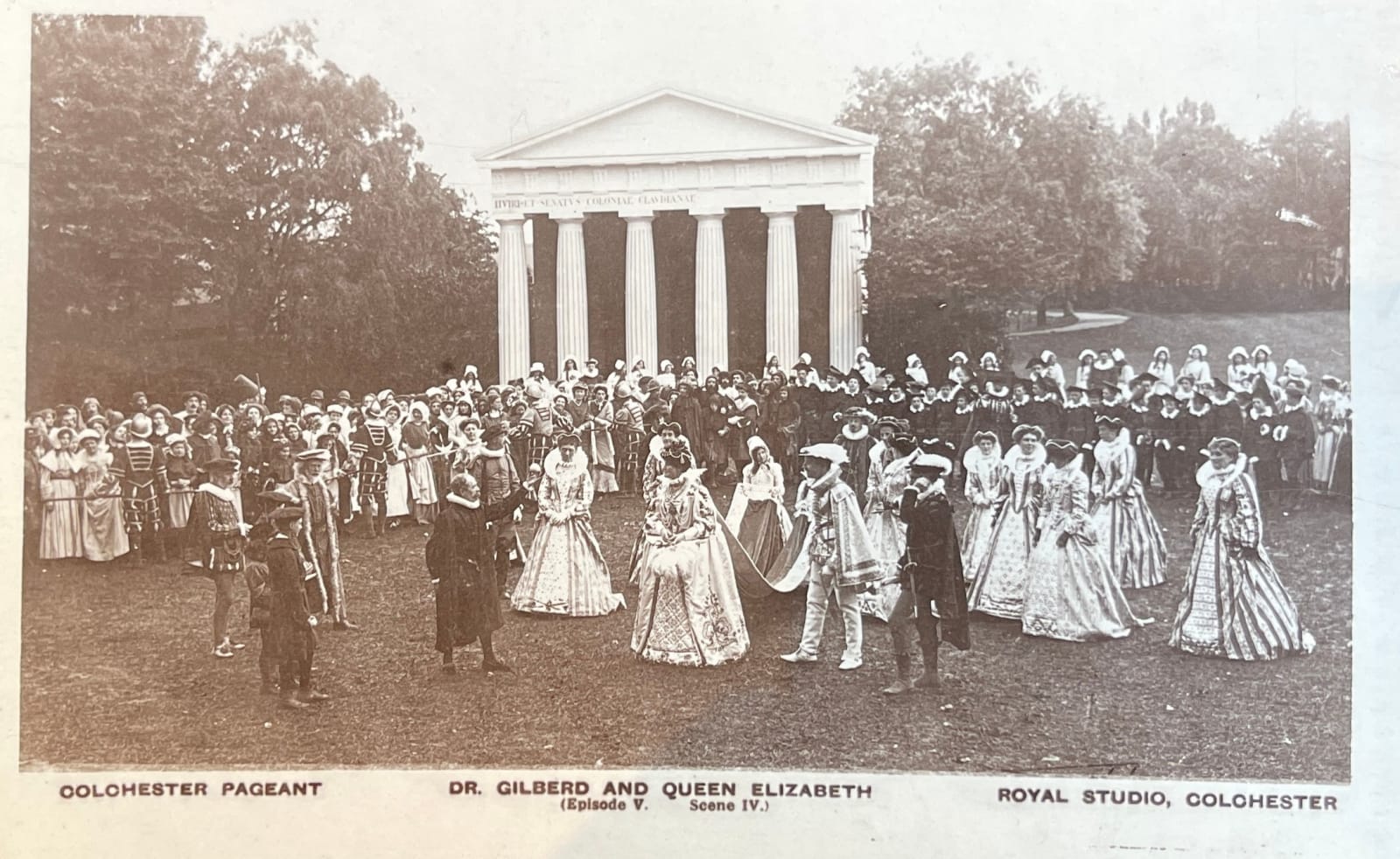 Colchester Royal Studio, Colchester Pageant: Dr. Gilberd and Queen Elizabeth (Episode V. Scene IV), 1909