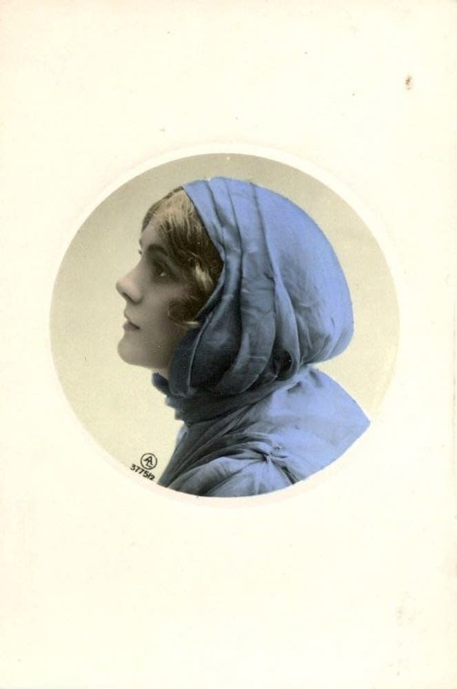 Rita Martin, Oval Portrait 06, 1910