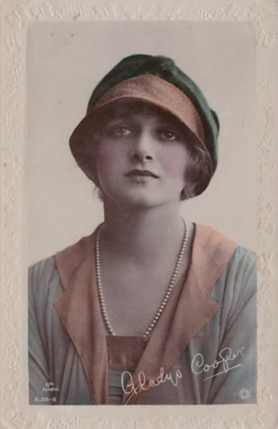 Rita Martin, Gladys Cooper, 1910