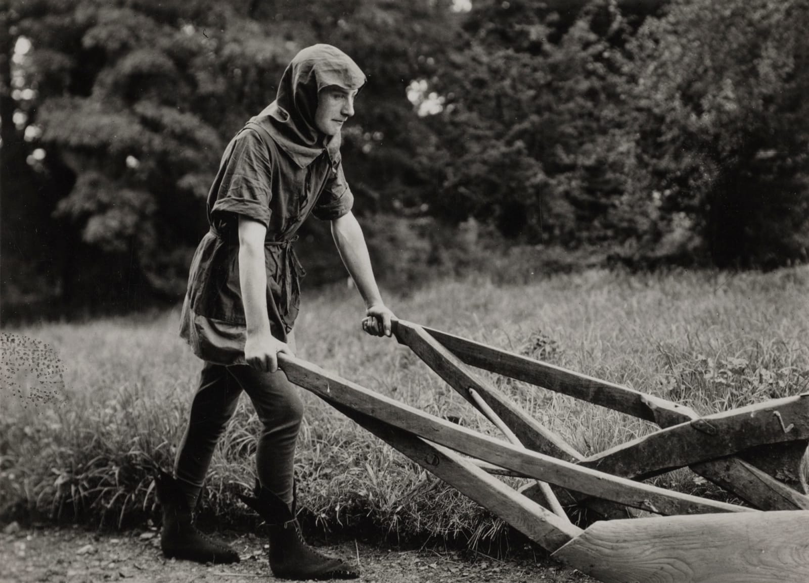 Emil Otto Hoppé, Ploughman. Mr Philip Pocock (Lacock Abbey Pageant, Wiltshire), 1932