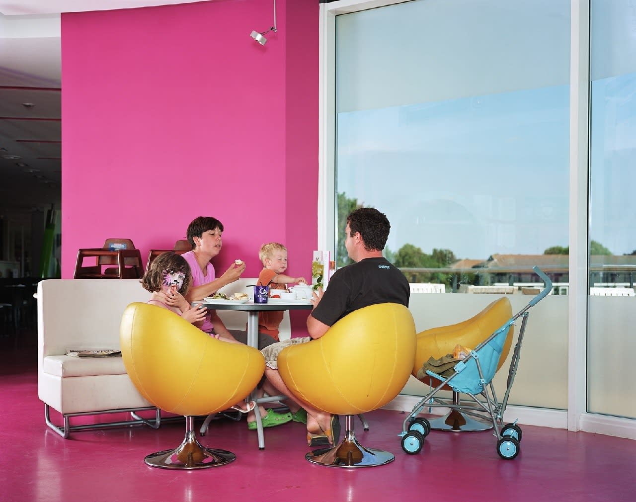 Anna Fox, Resort 1, Ocean Hotel Restaurant, 2010, 2010