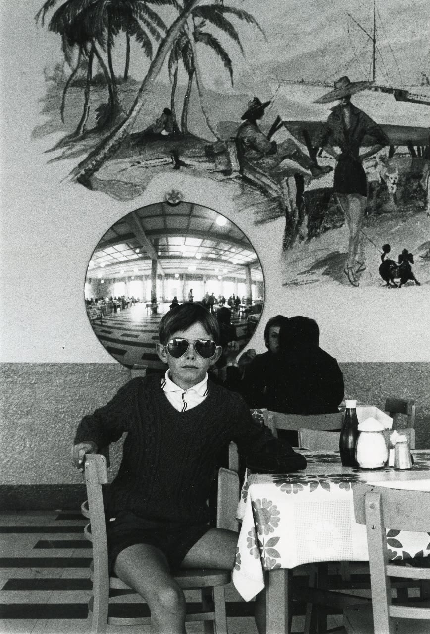 Daniel Meadows, Butlins by the Sea, 1972