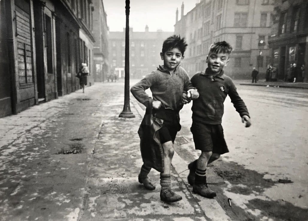 Bert Hardy, Children of the Gorbals (Gorbal Boys), 1948