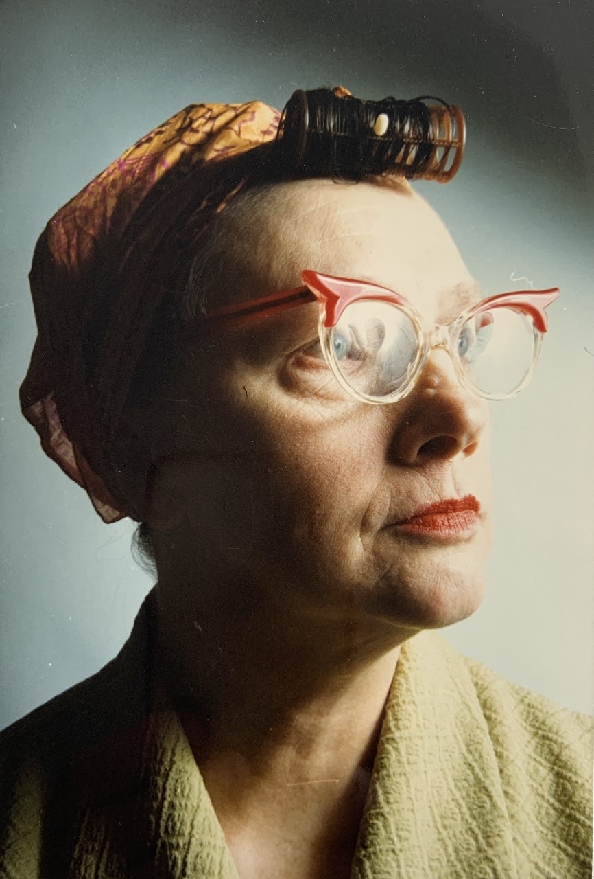 Jo Spence, Photo therapy: Late Mother (or "How to get beyond the stereotype"), 1987