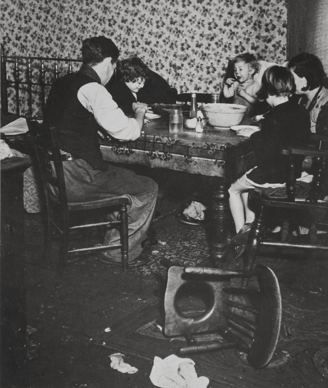 Bill Brandt, Hurst Family, Jarrow, 1937, 1937