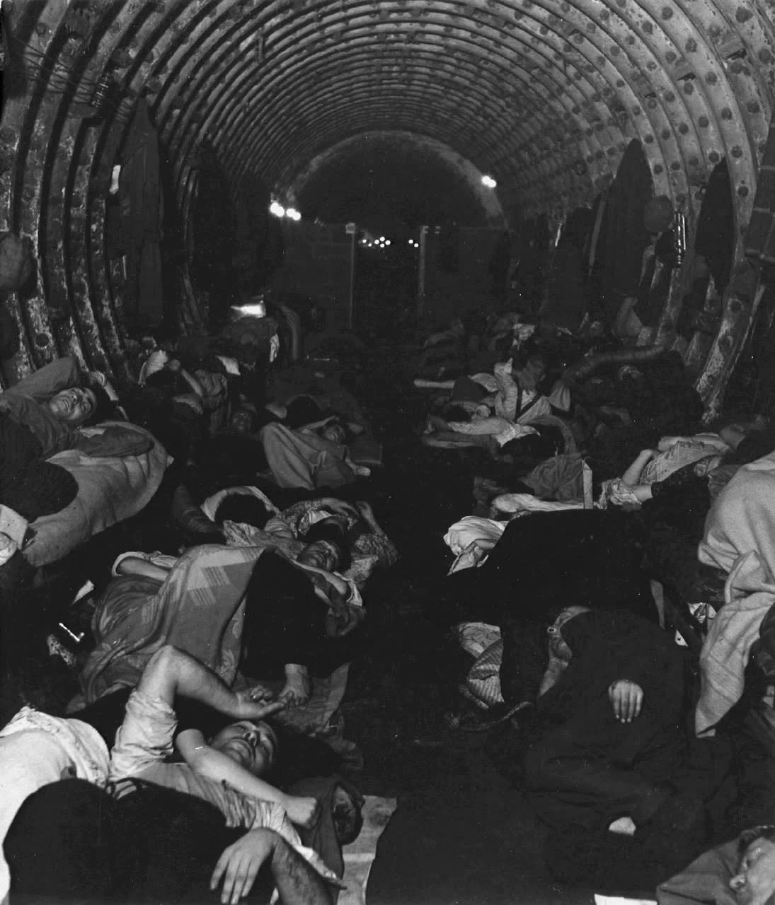 Bill Brandt, Liverpool Street Underground Station Shelter, 1940
