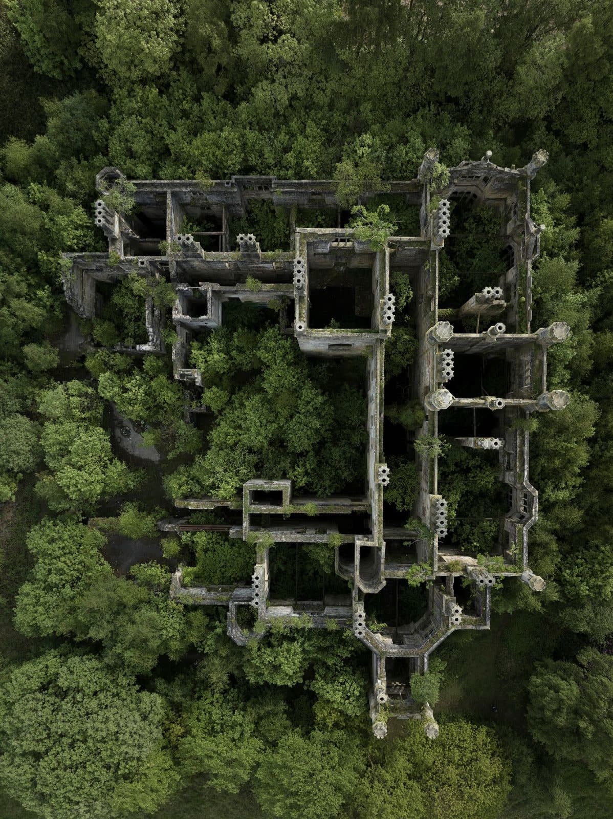 Kieran Dodds, Dunmore Ruins, Stirling, 2023