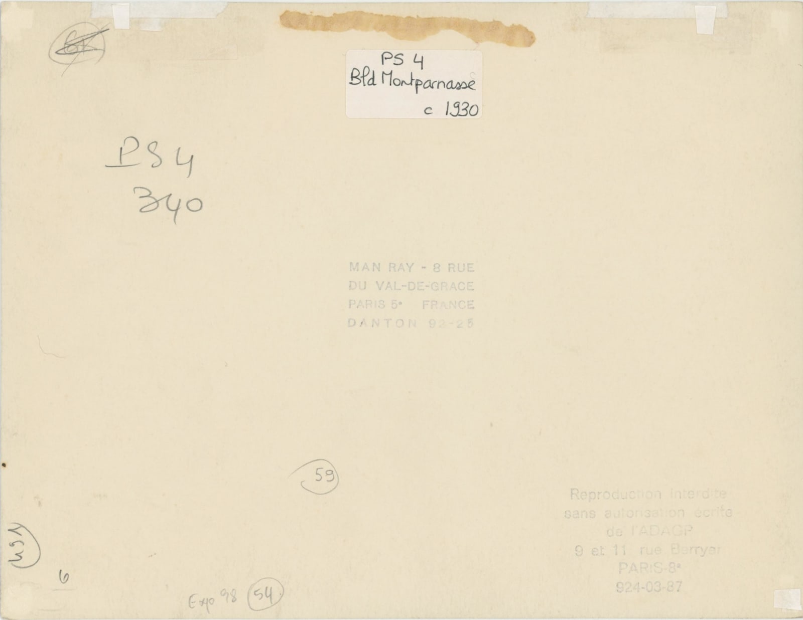 Man Ray, Boulevard Montparnasse, photogramme du film "Le retour a raison", 1923