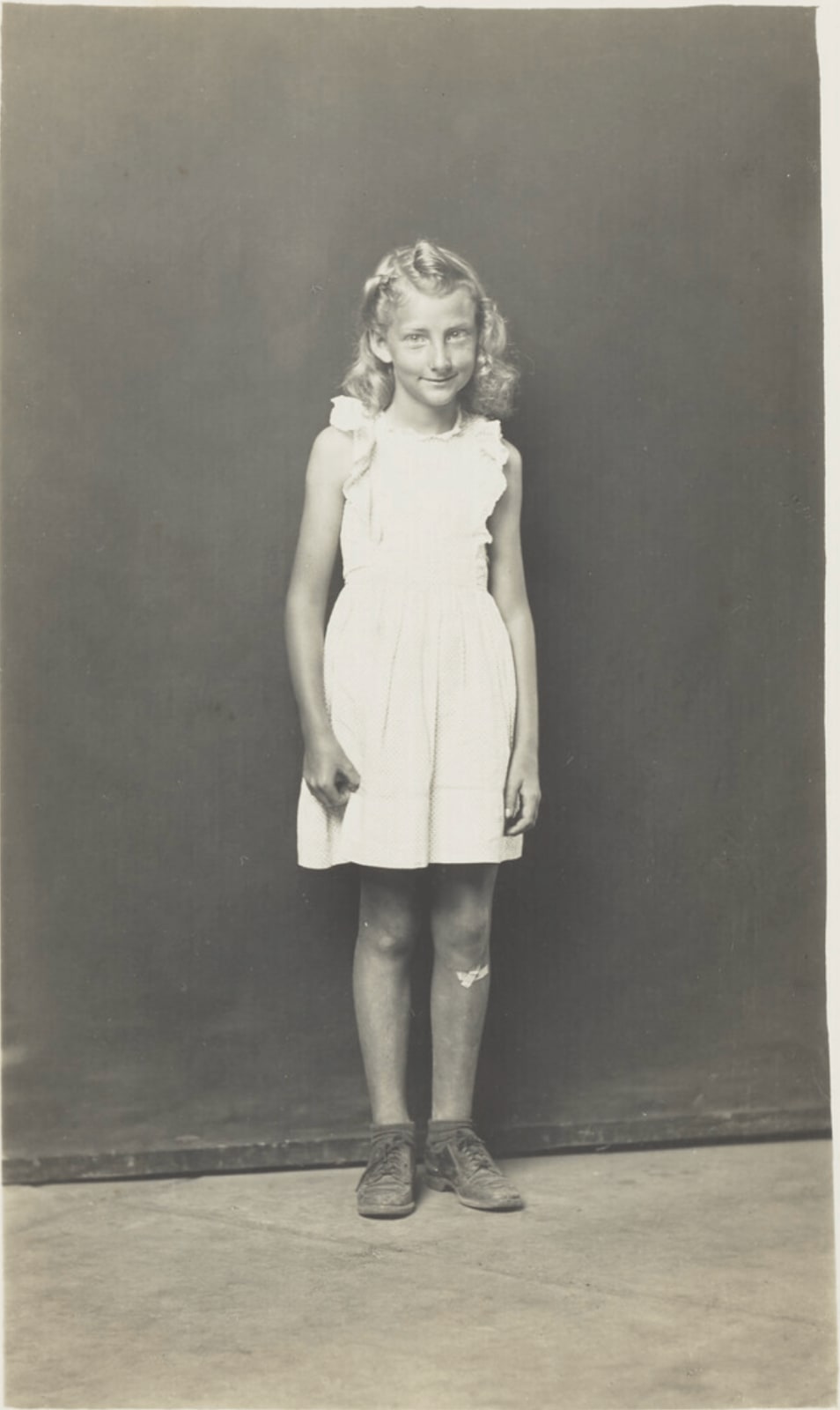 Mike Disfarmer, Little Girl in a White Pinafore, Heber Springs, Arkansas, 1940-1945