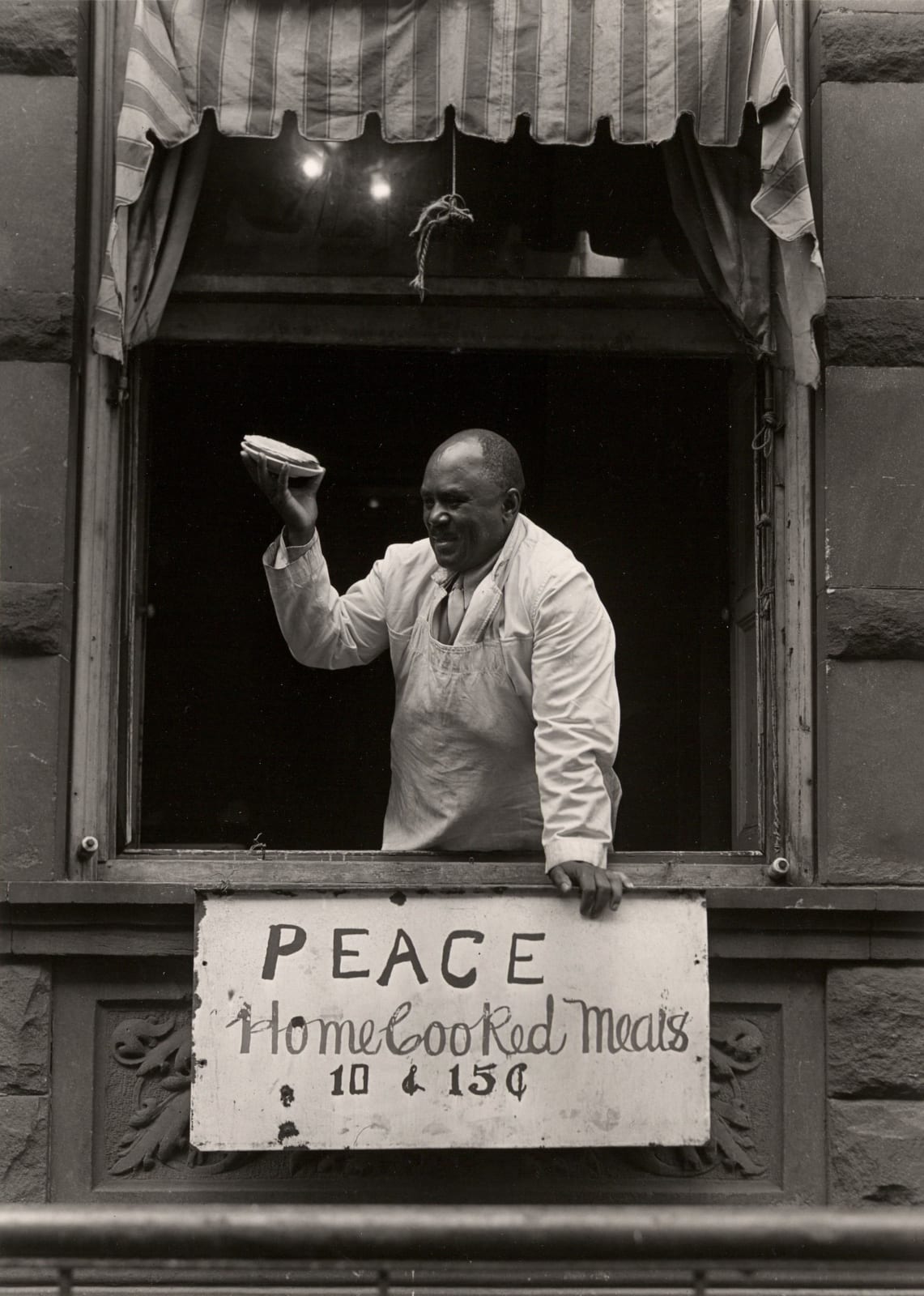 Aaron Siskind, Peace Pies, Harlem Document, 1935