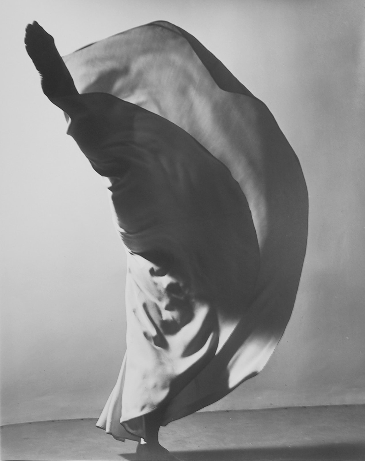 Barbara Morgan, Valerie Bettis, Desperate Heart (Kick), 1944