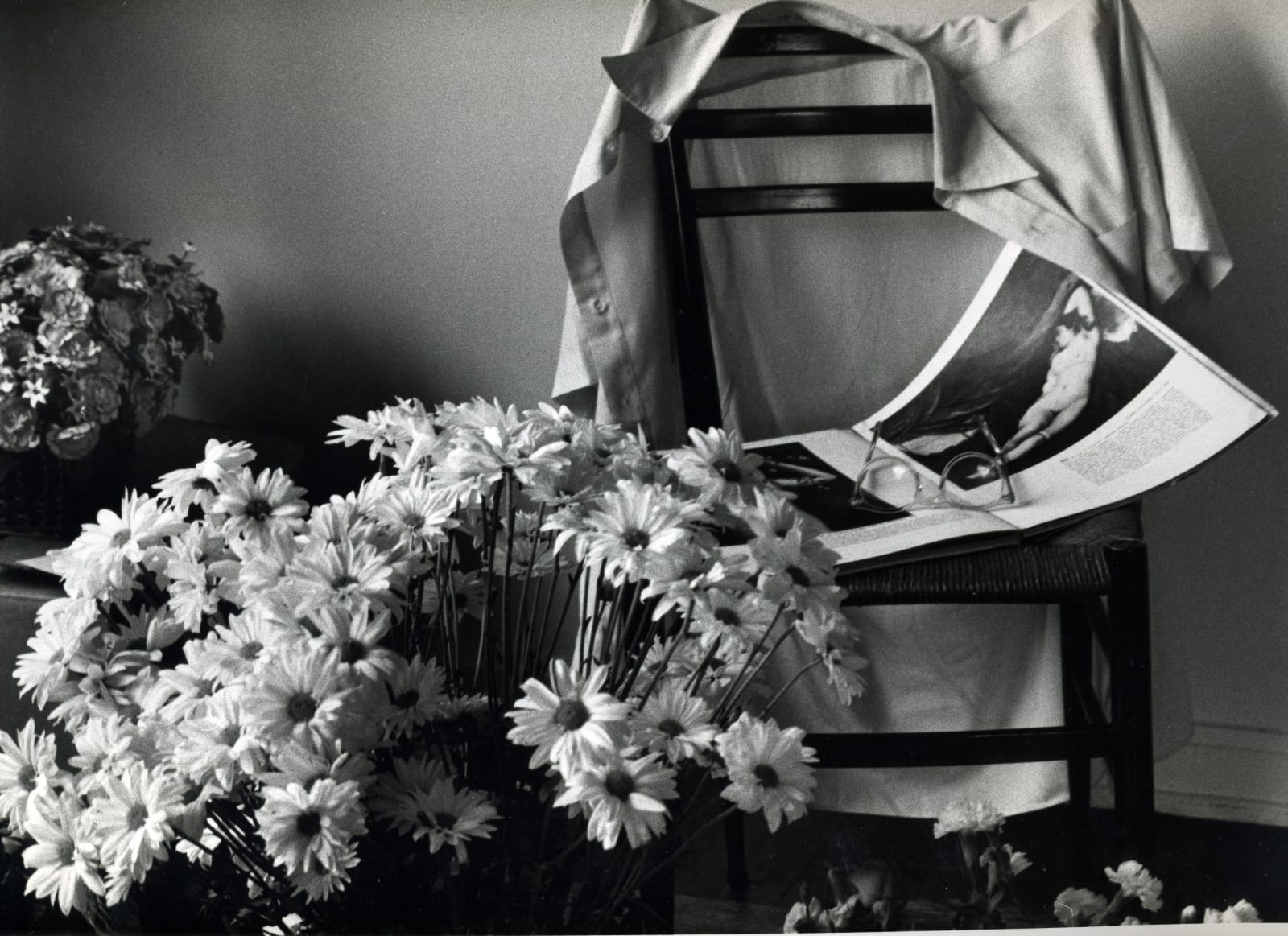 André Kertész, Flowers for Elizabeth, 1976