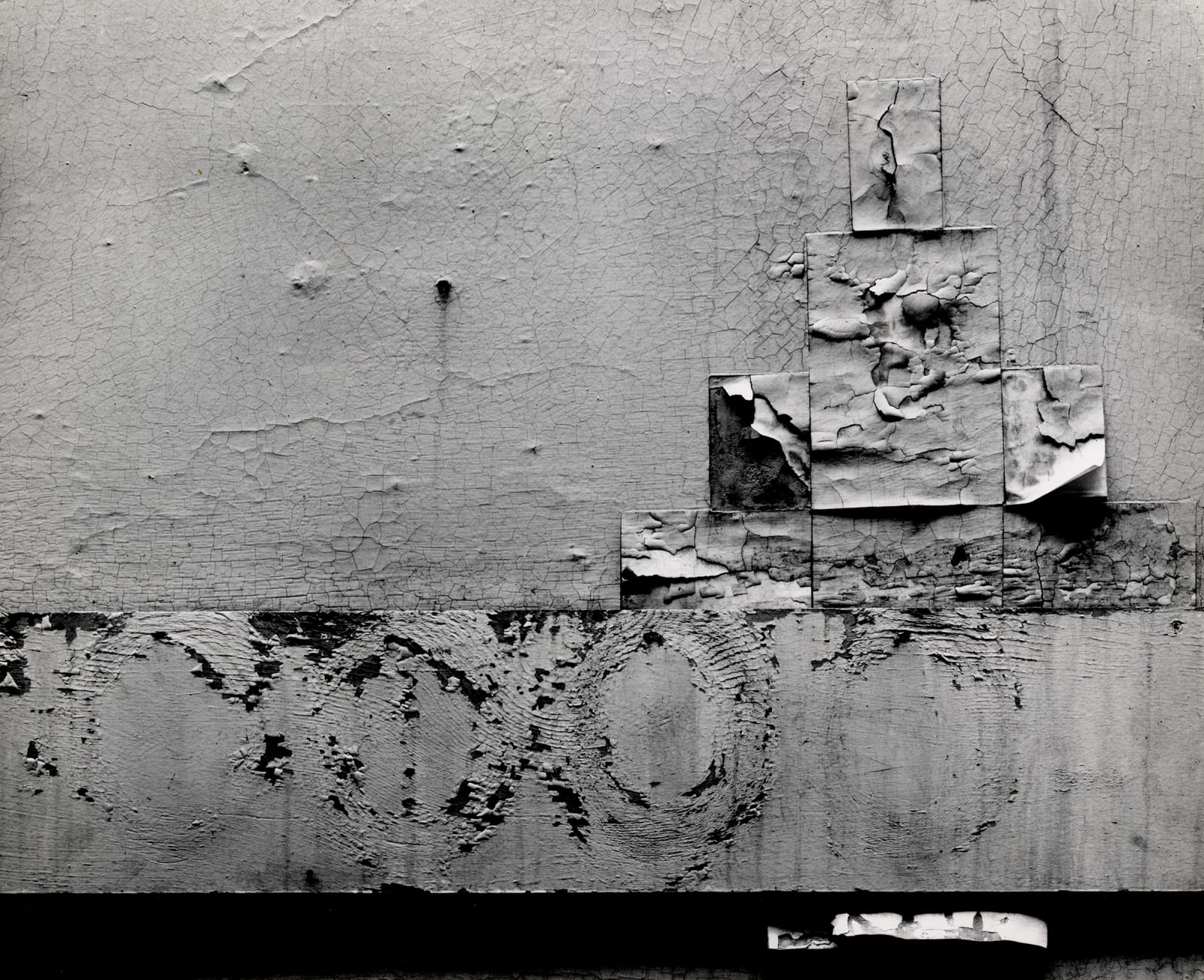 Aaron Siskind, Chicago 27, 1960