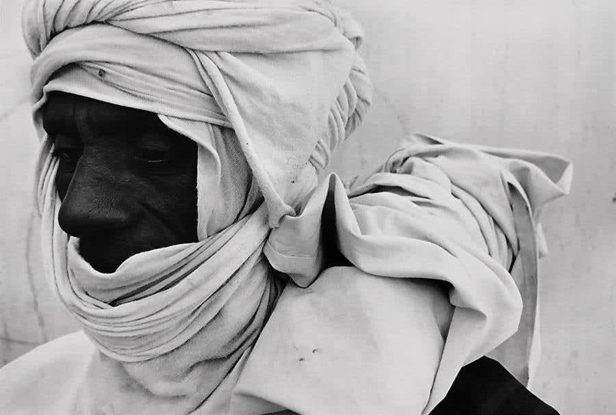 Chester Higgins, Desert Wind Attire, Mopti, Mali, 1993