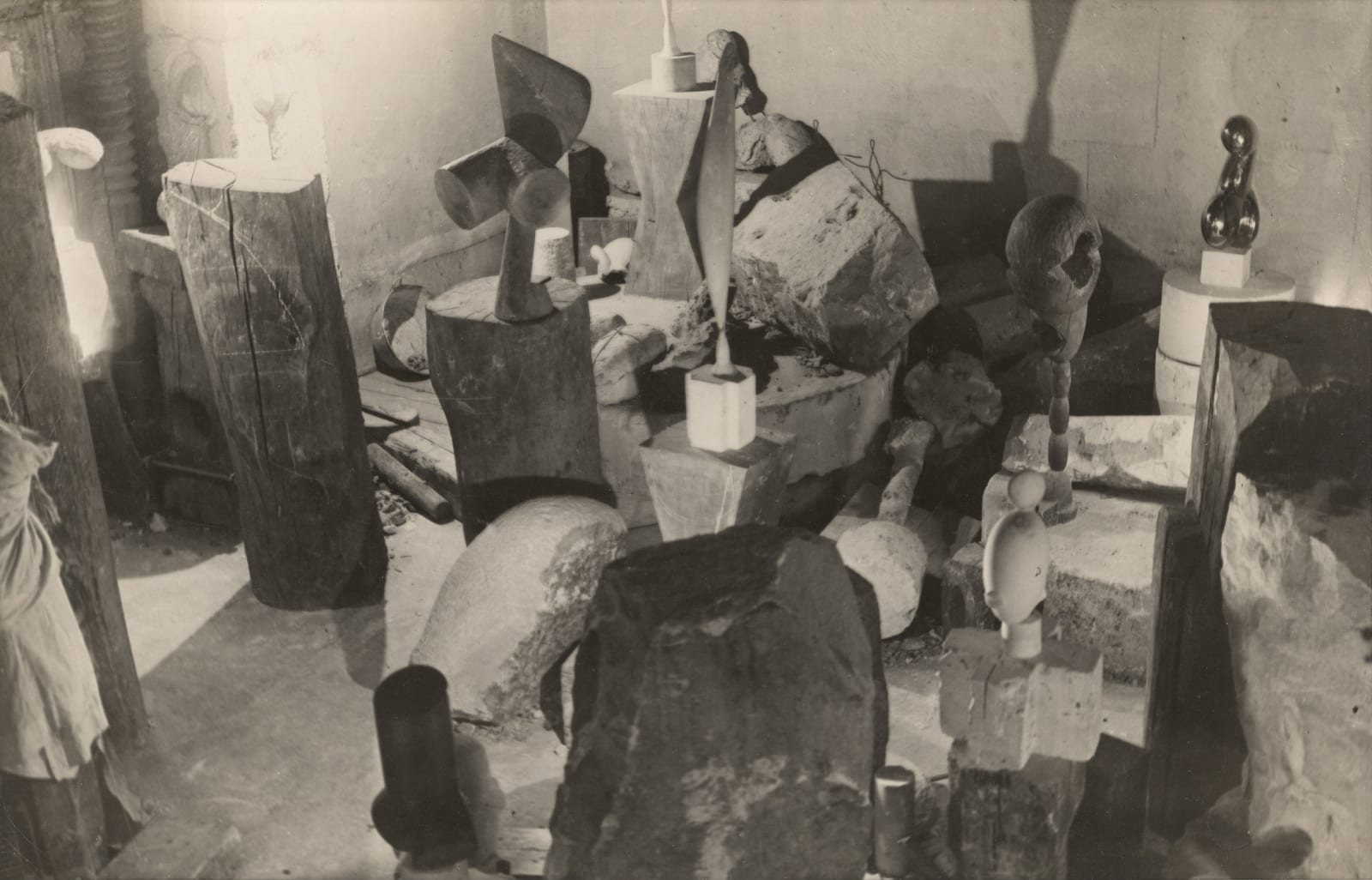 Constantin Brâncuși, Vue de l’Atelier, 1923