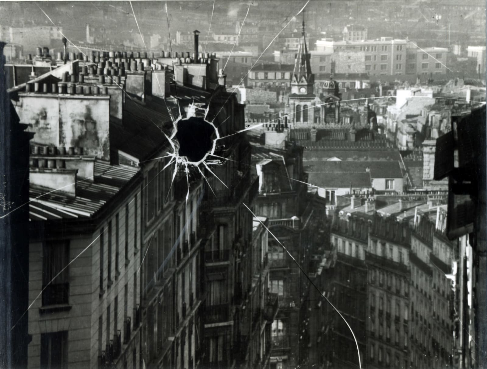 André Kertész, Broken Plate, 1929