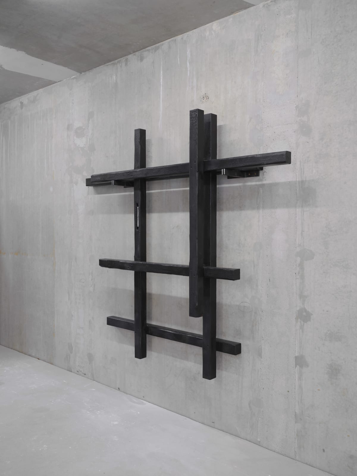 Shinoh Nam, Floor: For those who became the floor for those who didn't want to walk on the bare ground, 2025