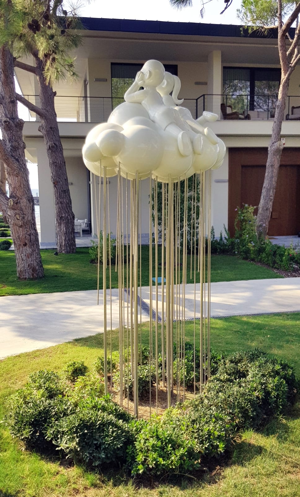 Erdil Yaşaroğlu, Bulutların Üstünde/Above The Clouds, 2021