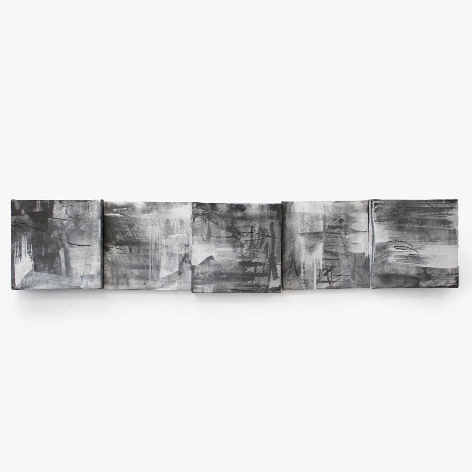 Image courtesy of Buysse Gallery. © Yeonju Son. All rights reserved.