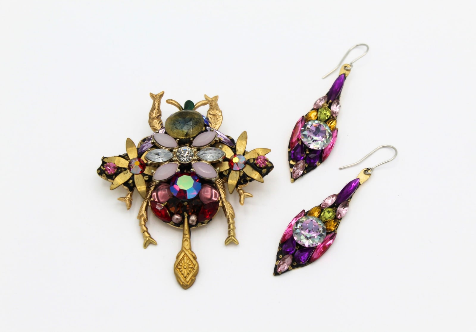 Annie Sherburne, Bee Brooch - Diamond Centre , 2025