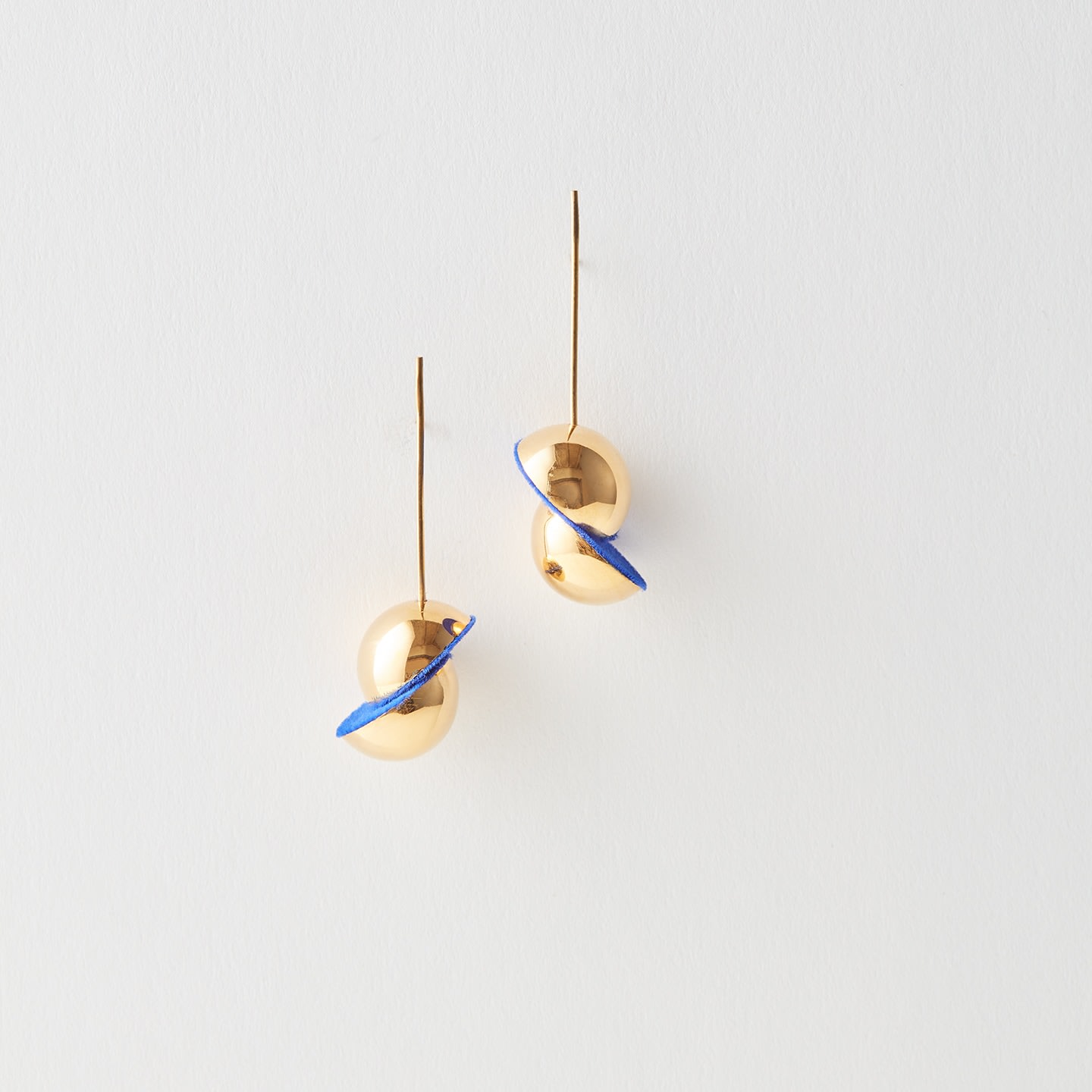 Mara Irsara, Slide Earrings, 2022 Contemporary Applied Arts