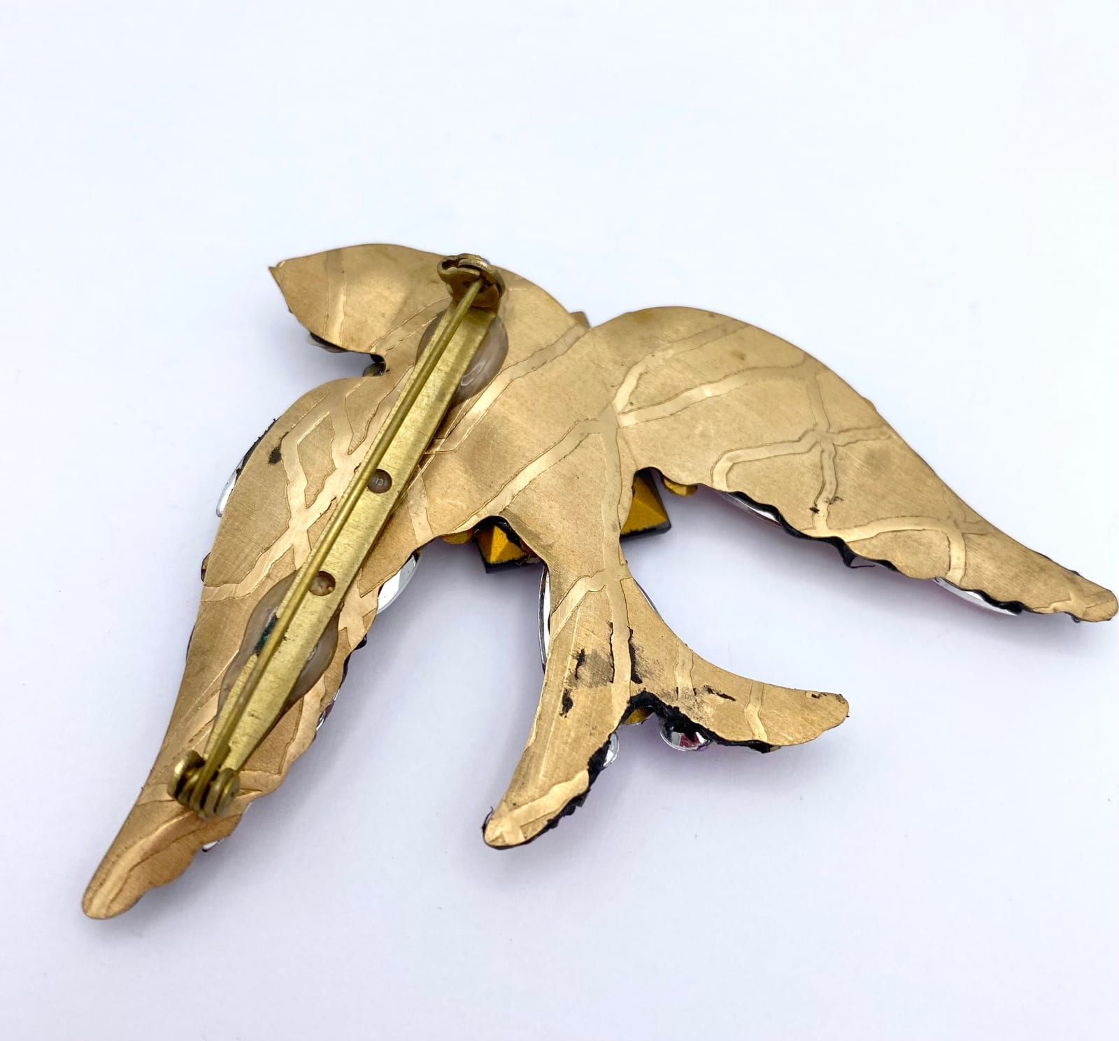 Annie Sherburne, Bird Brooch - Pinks, 2024