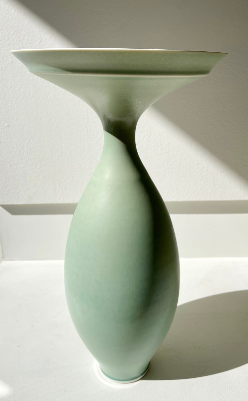 Anna Silverton, Porcelain Vase: Jade, 2023