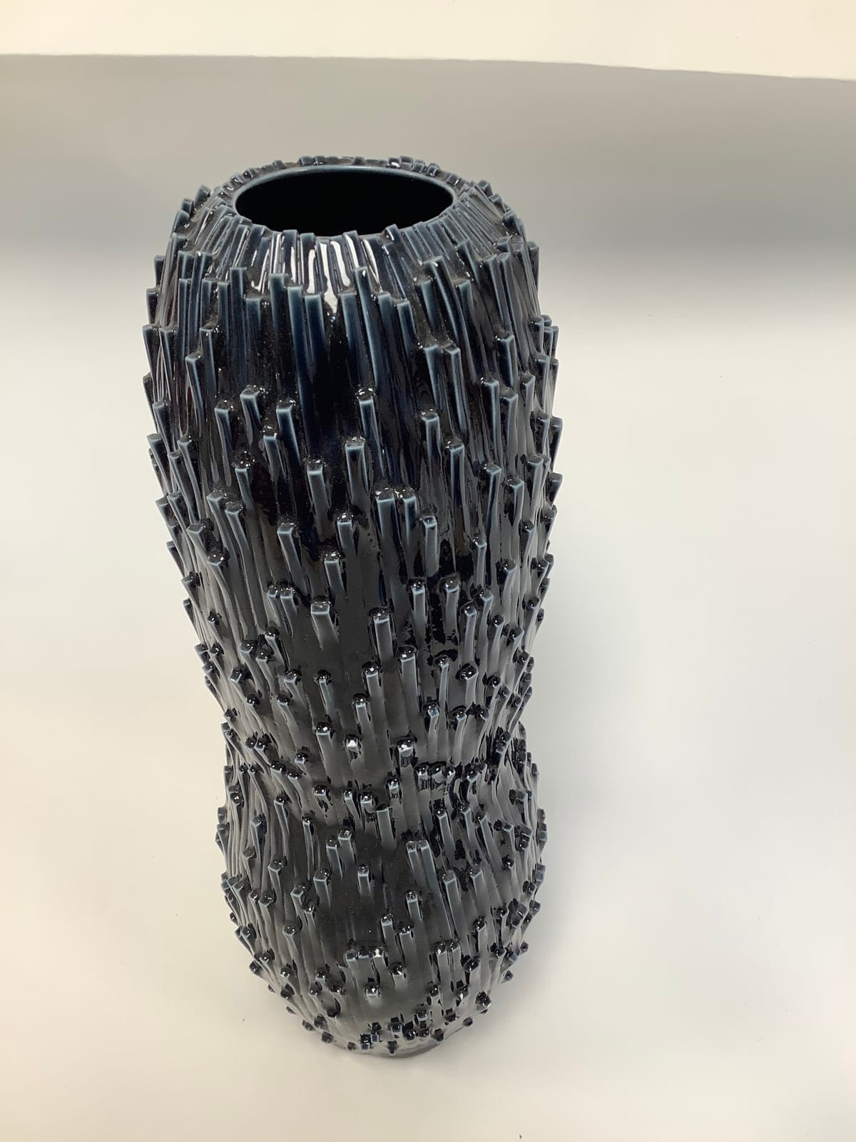 Jonathan Wade, Tall Dark Textured Vessel, 2016