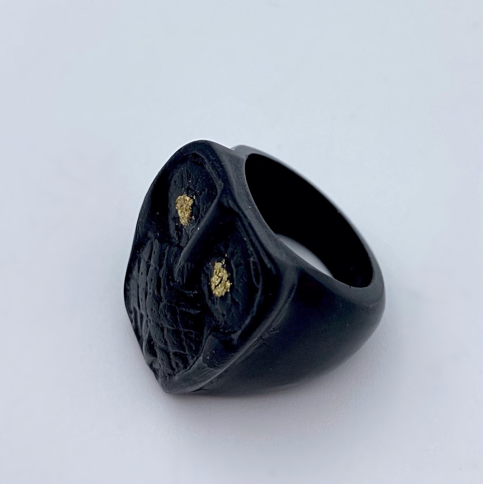 Angela Thwaites, Black Owl Ring, 2023