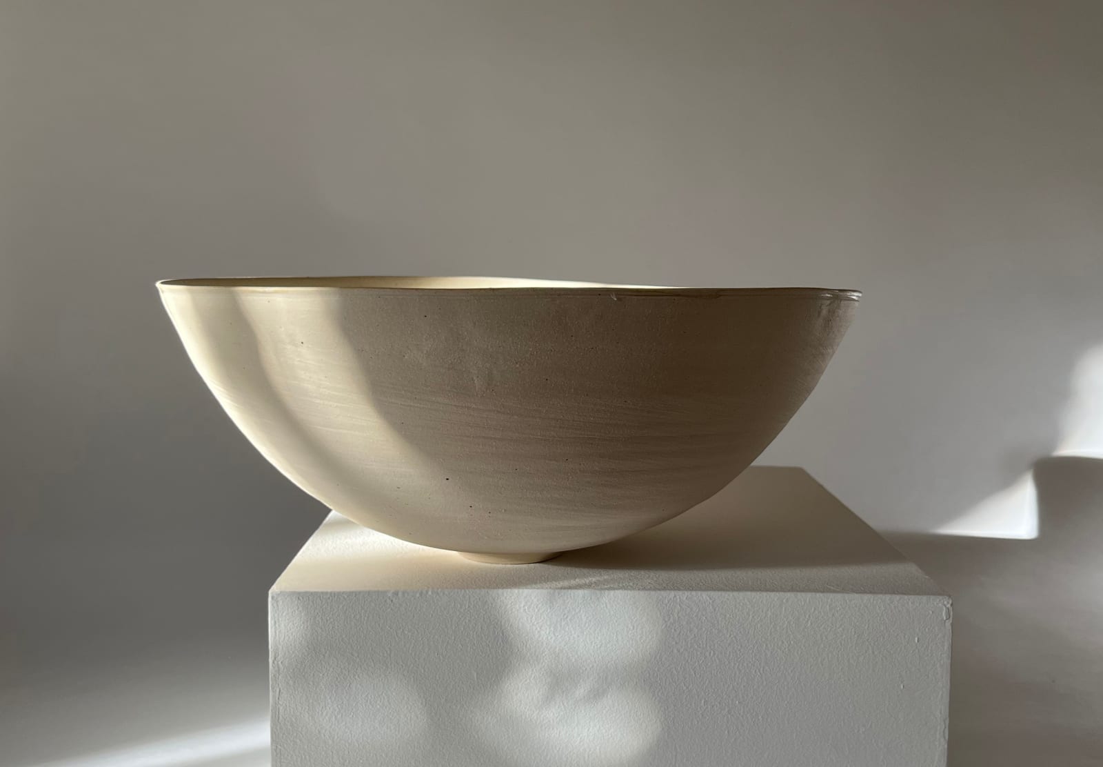 Rosa Wiland Holmes, Large Stoneware Bowl, 2022