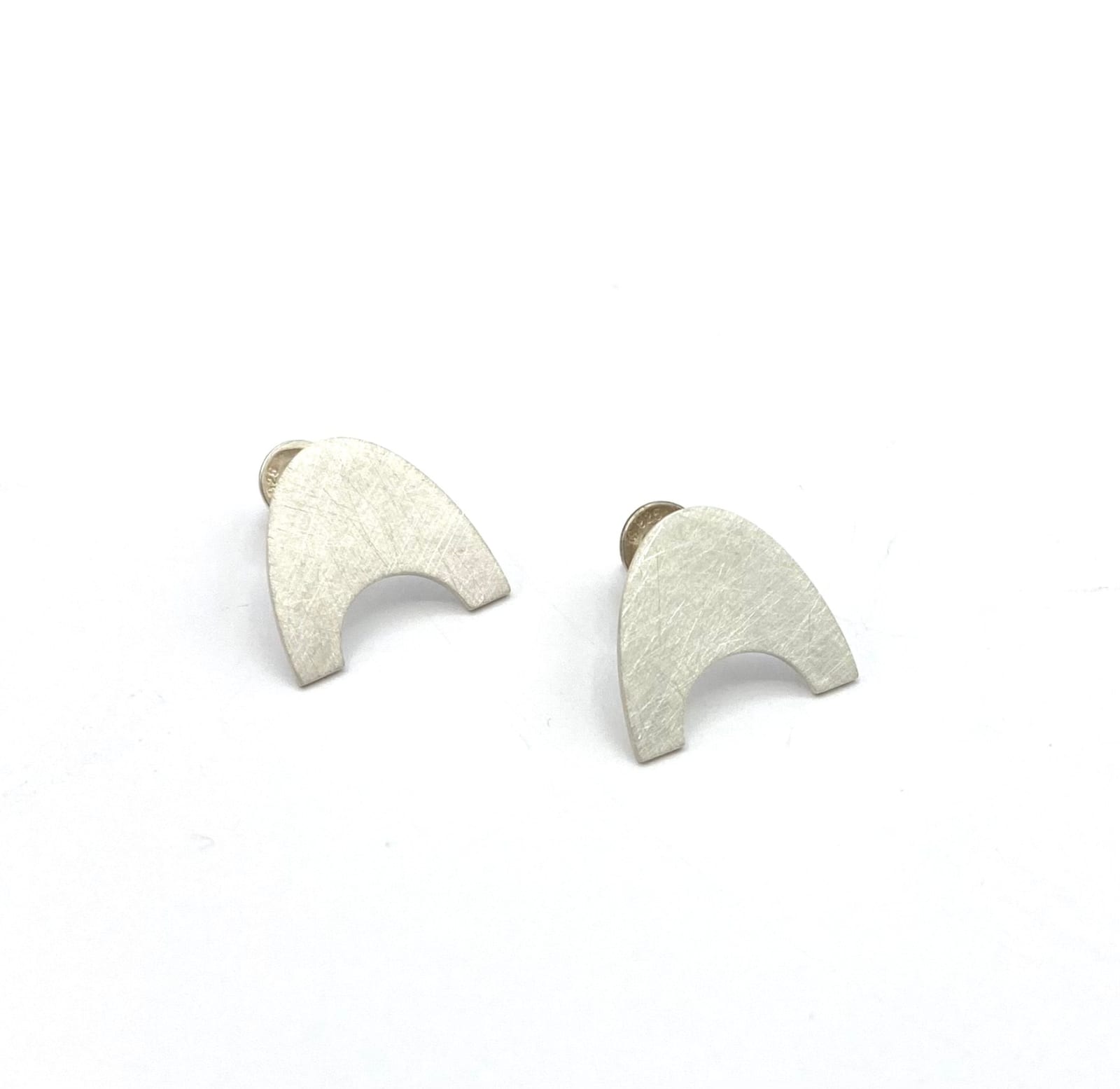 Louise O'Neill, Arc Narrow Silver Earrings, 2023