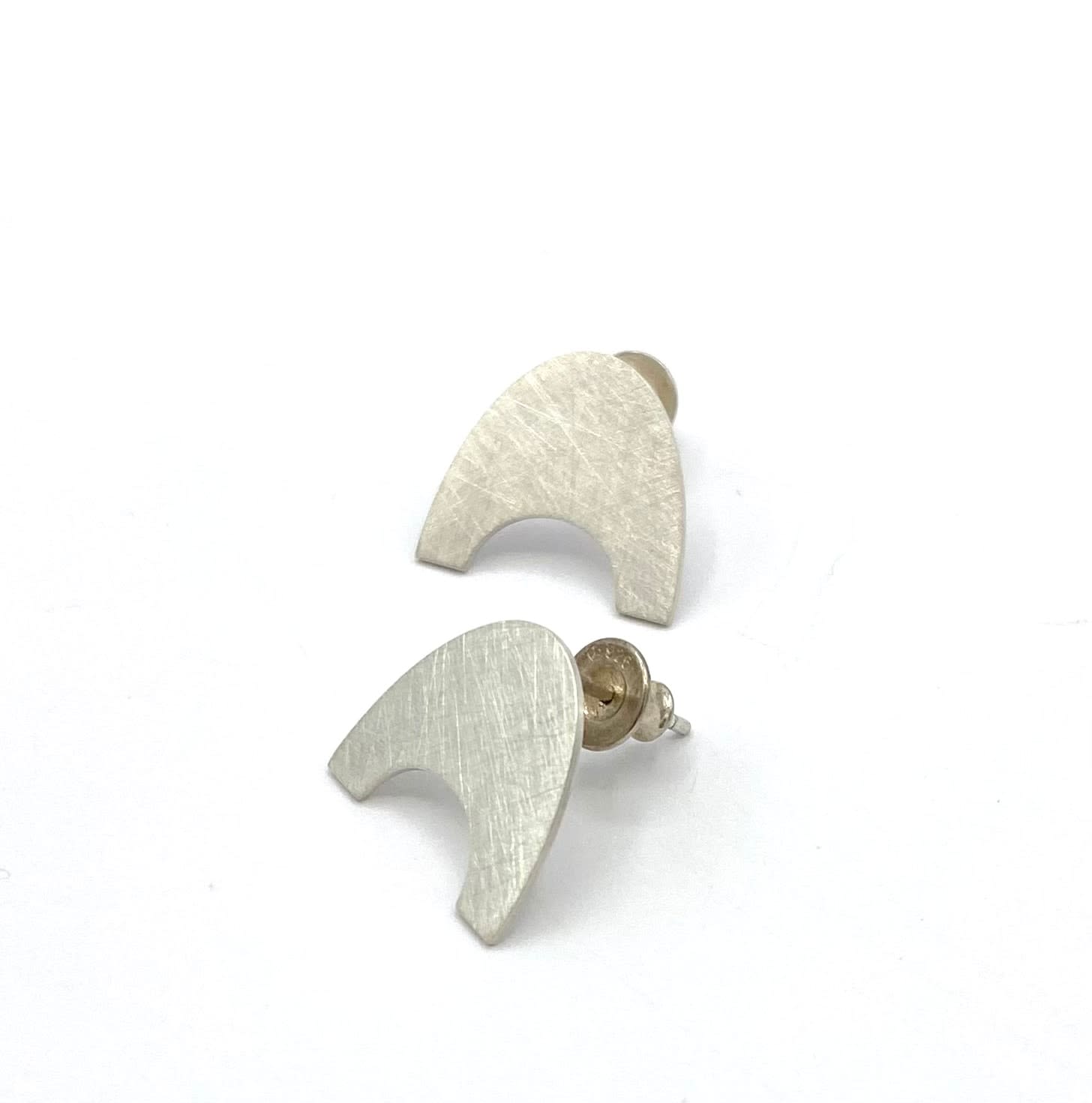 Louise O'Neill, Arc Narrow Silver Earrings, 2023