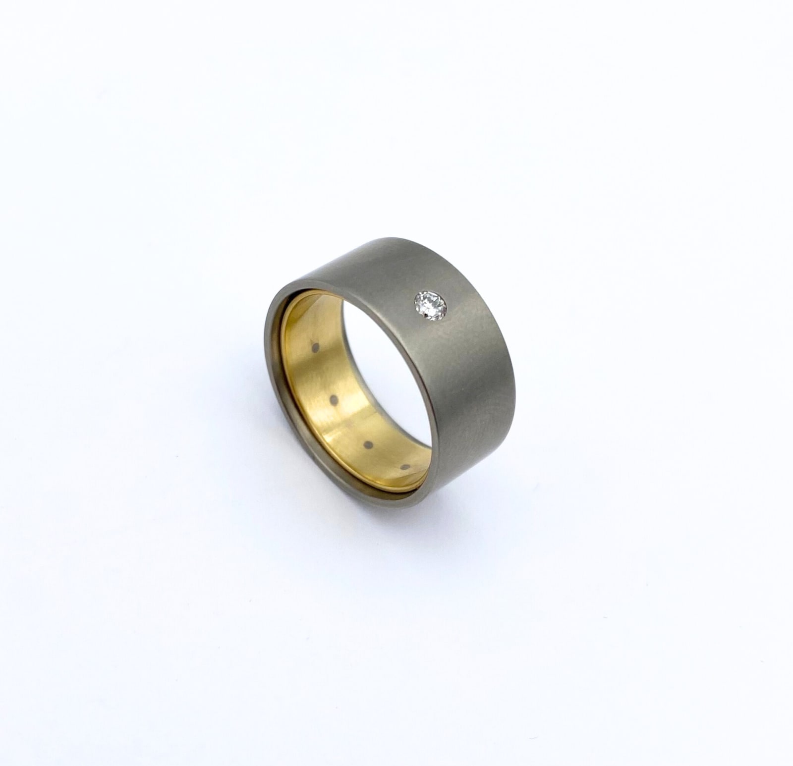 Joel Degen, Diamond Ring