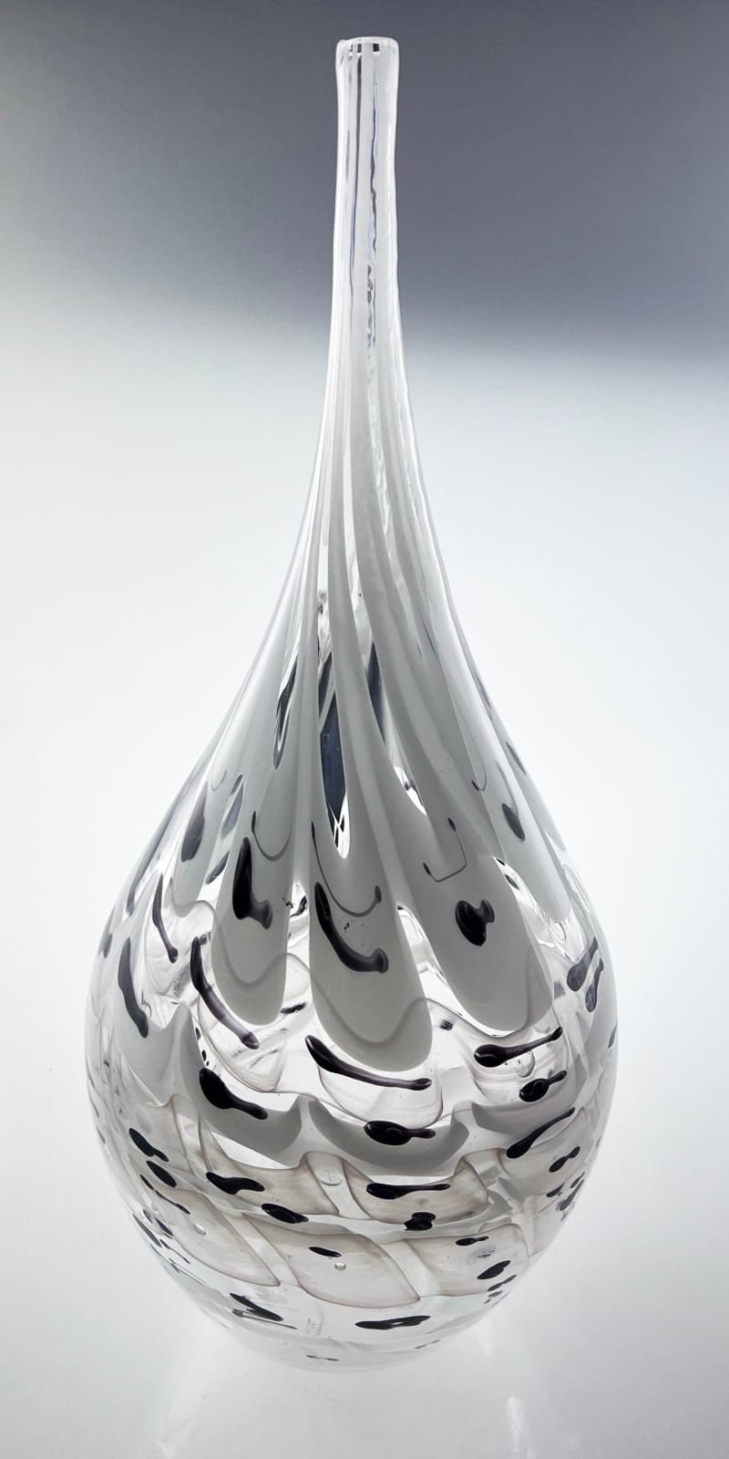 Amelia Skachill Burke, Miletinae Round Bottle, 2024