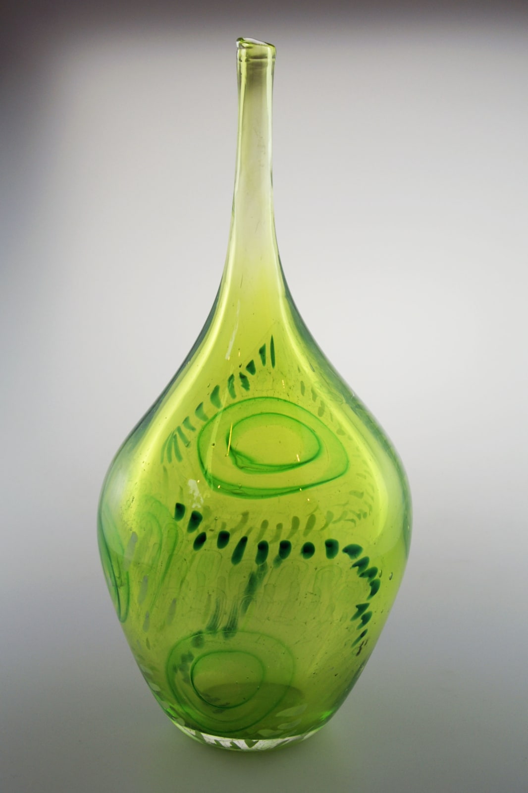 Amelia Skachill Burke, Polypodiophyta Murrine Vase, 2023