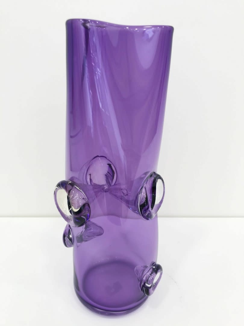 Louis Thompson, Cone Vessel -Violet, 2017